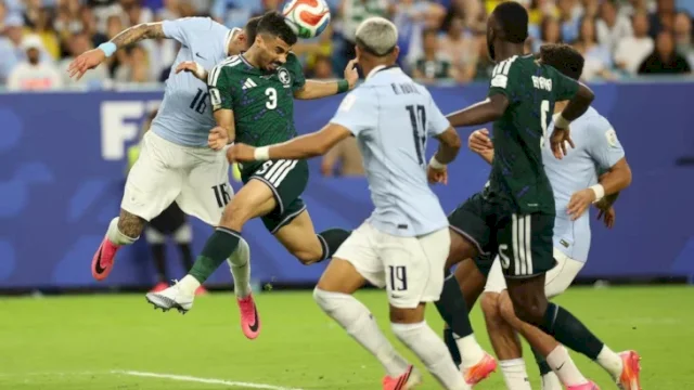 Grup H Piala Dunia 2026: Arab Saudi 1-1 Uruguay &ndash; Maxi Ara&uacute;jo menyelamatkan Uruguay dari kekalahan mengejutkan, Arab Saudi terus tampil mengesankan di Piala Dunia || (doc_tienphong.vn)