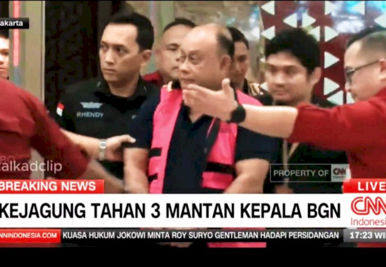 Keluar dari Kejagung, Dadan Hindayana Kenakan Rompi Tahanan