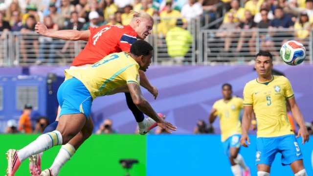 Pahlawan Viking Erling Haaland menjadi aktor utama kejutan besar Piala Dunia 2026 Usain menjebol gawang Alisson Becker  ||( foto_X@BrujulaNoticias)