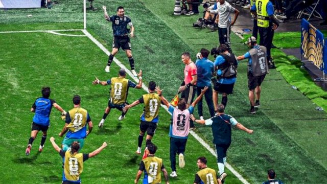 Selebrasi para pemain Argentina setelah memastikan tiket ke final Piala Dunia FIFA 2026 ||(foto_X@sudananalytics_) 
