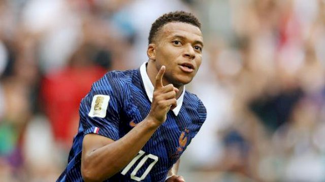 Kylian Mbappe merayakan gol ke gawang Inggris pada perebutan tempat ketiga Piala Dunia 2026 ||(foto_X@han_javanese)  