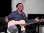 Ferry Curtis, Menyalakan Semangat Literasi Lewat Nada