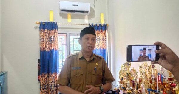 Alamsyah Bikin Semangat MPLS SMPN 1 Binamu,  Beasiswa dan Seragam Gratis Disiapkan