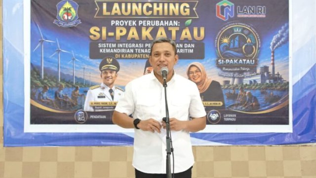 Bupati Jeneponto Paris Yasir saat melaunching program Sipakatau ||(foto_diskominfo) 