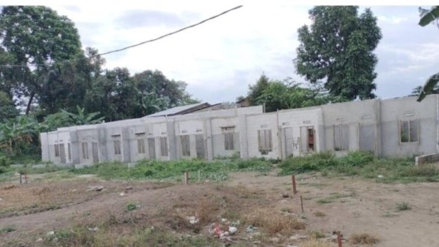 PT Jasa Tukang Indonesia dilaporkan ke Polda Sulsel terkait pemasangan spanduk yang dinilai merugikan pengembang perumahan ||(foto_ho/yoz@harian.news) 
