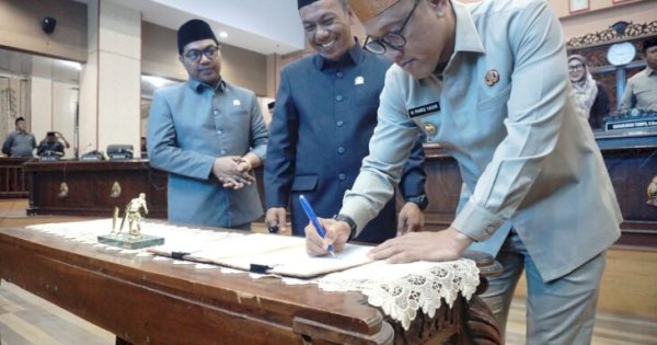 Paripurna DPRD Jeneponto: Sinergi Legislatif-Eksekutif Hadirkan Regulasi Berbasis Aspirasi