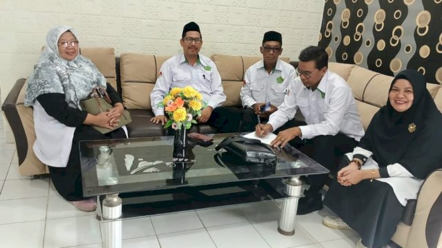 Rapat pertemuan rencana reuni akbar 2026 UIN Alauddin. (Dok. UIN)
