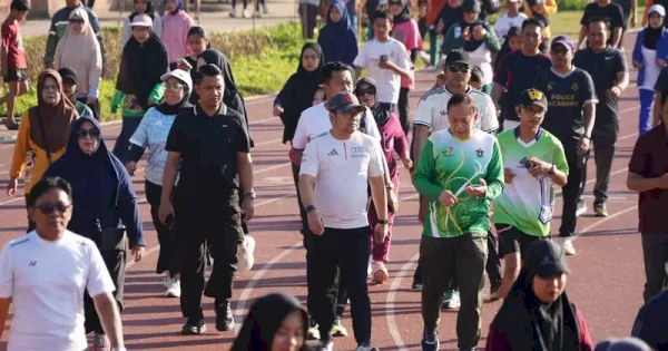 Akhir Pekan di Gowa, Wabup Darmawangsyah Joging Bareng Warga