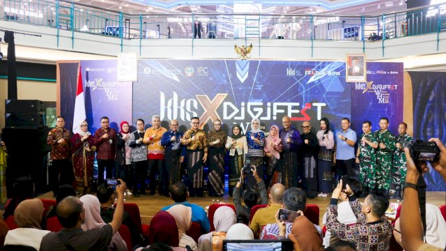 Suasana Karya Kreatif Sulawesi Selatan (KKS) dan South Sulawesi Digital Festival (DIGIFEST) presents Wastra Heritage Market 2026 di Mal Ratu Indah (MaRI) Makassar. (Dok. Gita/HN)