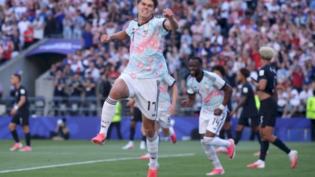 Striker Belgia, Charles De Ketelaere, merayakan gol keduanya ke gawang Amerika Serikat pada babak 16 besar Piala Dunia 2026 di Lumen Field, Seattle, Selasa (7/7/2026) ||(foto_X@theupdaterwanda) 
