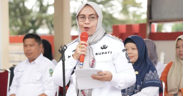 Hari Bidan Nasional 2026, Bupati Ratnawati Arif Apresiasi Dedikasi Para Bidan