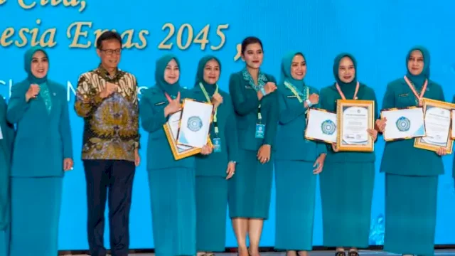 TP PKK Gowa Raih Penghargaan dari Menkes RI dan Ketum TP PKK Pusat ||(foto_humaskab) 