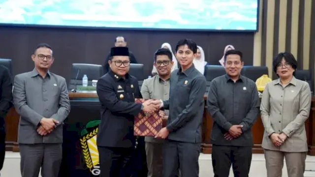 Perda Pertanggungjawaban APBD 2025 Disahkan DPRD, Wabup Gowa Sebut Wujud Transparansi dan Akuntabilitas Pemerintah Daerah ||(foto_humaskab) 