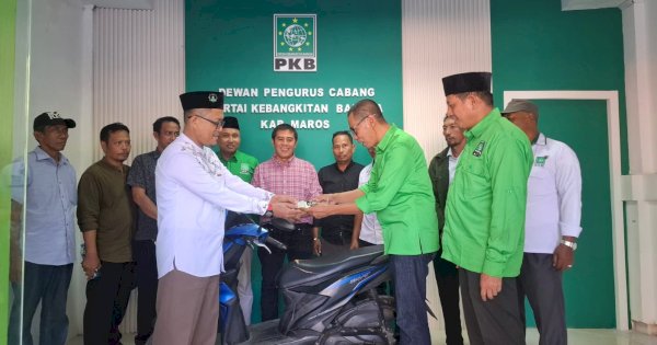 DPC PKB Maros Serahkan Kendaraan Operasional untuk Pesantren Hidayatullah, Perkuat Dakwah dan Pendidikan Umat