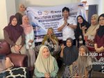 Tim PKM UCM Beri Pelatihan Inovasi Samosa Ikan Tuna di Cambaya