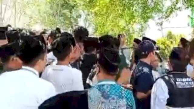 Muktamar ke-35 NU ricuh. 