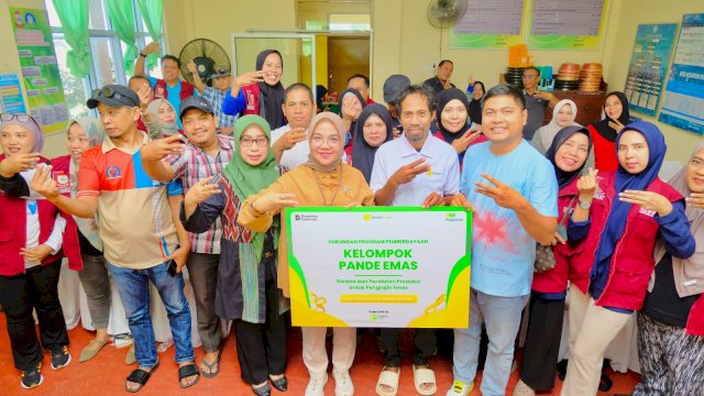 UMKM bersama program PANDE EMAS. (Dok. Pegadaian)
