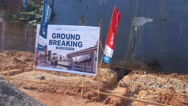 Nusapro Land secara resmi memulai pembangunan The Nusa Premier melalui prosesi ground breaking dan peletakan batu pertama yang digelar Sabtu (29/8/2026) lalu di Kompleks Hartaco Permai Blok A, Jalan Perintis Kemerdekaan, Kecamatan Tamalanrea, Makassar. Foto Asrul Harian.News 