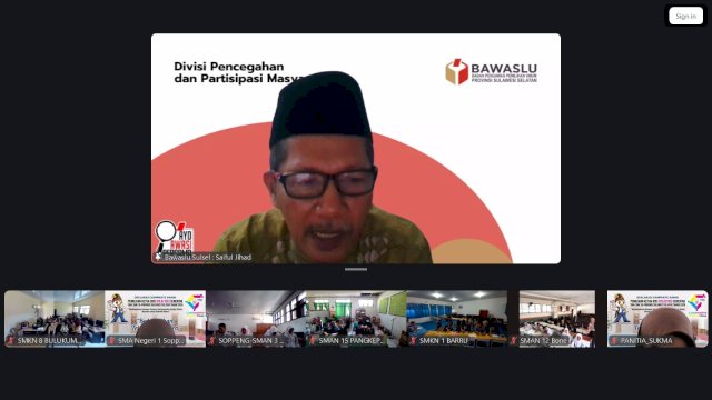 Anggota Bawaslu Sulsel, Saiful Jihad, saat memberikan arahan dalam Kick Off Kampanye Damai Pemilihan Ketua OSIS SMA/SMK se-Sulawesi Selatan (IST)Perbesar Anggota Bawaslu Sulsel, Saiful Jihad, saat memberikan arahan dalam Kick Off Kampanye Damai Pemilihan Ketua OSIS SMA/SMK se-Sulawesi Selatan. Foto Humas