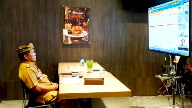 Gubernur Kalimantan Utara Zainal Arifin Paliwang mengikuti Rakor Penanggulangan dan Penanganan Puncak Karhutla 2026 secara virtual di Tarakan ||(handover/iga@harian.news) 