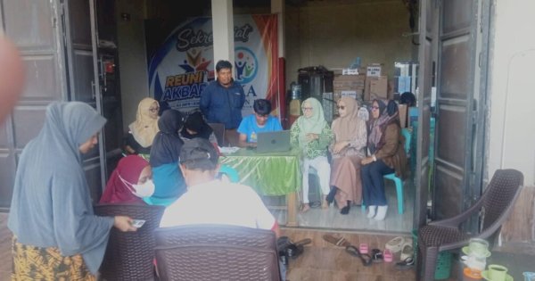 Jelang Puncak Reuni Akbar Ke-3 IKA SMPN Bontonompo, Warga Serbu Kupon Gerak Jalan
