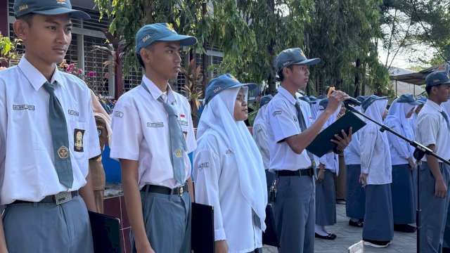 Pendampingan Kesiapan Tahapan Pemilihan Ketua OSIS (Pilketos) Serentak 2026 yang dilaksanakan melalui Apel Kesiapan Pilketos di lapangan terbuka SMA Negeri 7 Makassar, Selasa (29/9/2026). Dok Humas