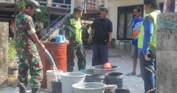 Warga Juppandang Kesulitan Air, Kodim 1419 Enrekang Turun Tangan
