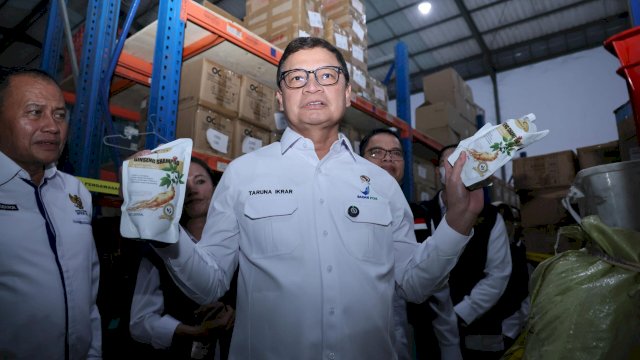 Taruna Ikrar Pimpin Penindakan di Tangerang, BPOM Amankan 459 Ribu Produk Ilegal Senilai Rp25,1 Miliar