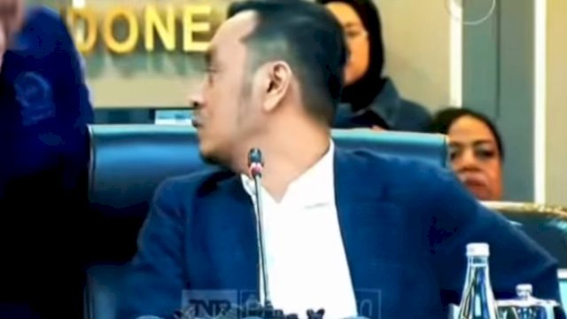 Video viral Ketua Komisi XIII Willy Aditya menegur staf (YouTube: TV Parlemen. 