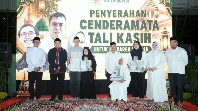 Peringatan Maulid Nabi Besar Muhammad SAW yang dirangkaikan dengan doa bersama untuk mengenang satu tahun tragedi 29 Agustus 2025 di Lapangan Tenis DPRD Kota Makassar, Selasa (1/9/2026) malam. (HMS)