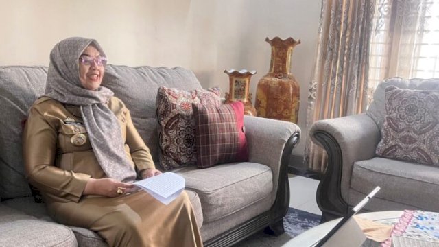 Bupati Sinjai Hj. Ratnawati Arif saat membuka MPLS Tahun Ajaran 2026/2027 secara daring, Senin (13/7/2026). ||(foto_humaskab) 