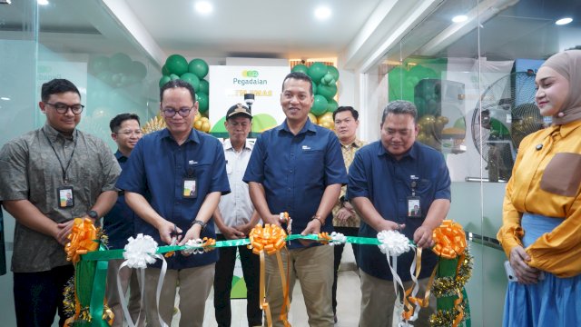 Peluncuran ATM Emas di Pegadaian Cabang Baru, Makassar. (Dok. Pegadaian)