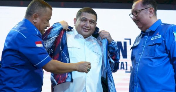 Munafri Arifuddin Resmi Miliki KTA Demokrat Diserahkan Langsung Elit DPP