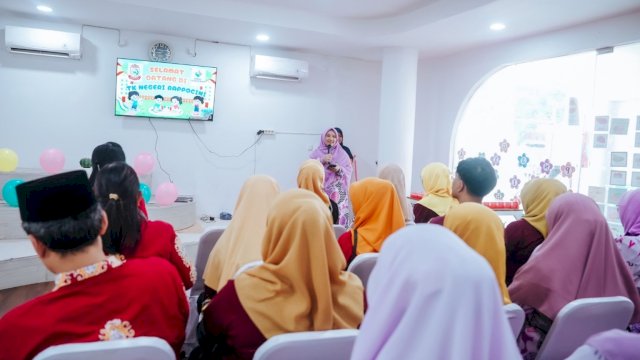 Studi tiru dari Pokja Bunda PAUD Kota Mataram dalam rangka berbagi praktik baik pengembangan Pendidikan Anak Usia Dini Holistik Integratif (PAUD HI).&nbsp;Dok IST