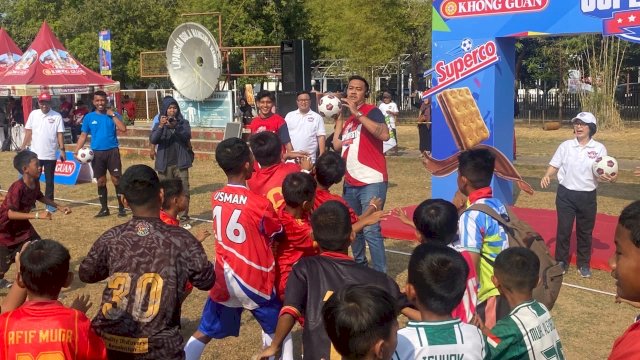 Pembukaan lomba sepak bola anak yang digelar Khong Guan melalui kegiatan Superco Superfest 2026. (Dok. Gita/HN)
