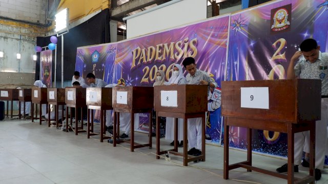Pilketos yang digelar dan dipantau oleh KPU Makassar digelar serentak di 43 SMA-SMK di Makassar. HARIAN.NEWS/HO-KPU Makassar 