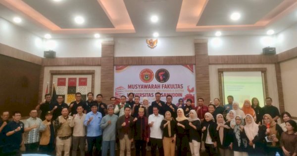 Senator Waris Halid Kembali Pimpin IKAFIBRA Unhas