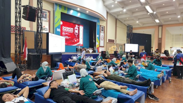 Donor darah Semen Tonasa. (Dok. PMI)