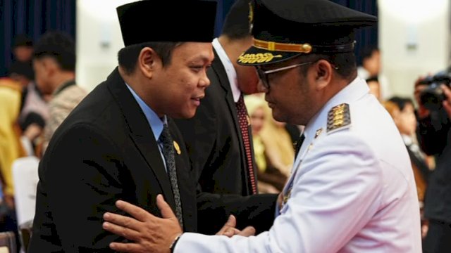 Yasir Machmud bersama Darmawangsyah Muin. Foto Humas DPRD Sulsel