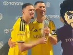 Tolak Penghargaan, Ronaldo Serahkan ke Hamdan
