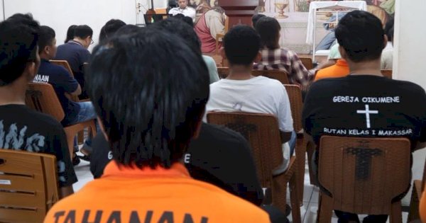 Rutan Makassar Gandeng Kemenag dalam Penguatan Iman untuk Napi Beragama Kristen