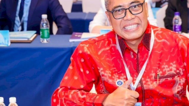 Ketua Umum DePA-RI, Dr. TM. Luthfi Yazid, mendesak pemerintah memperkuat pencegahan dan penegakan hukum terhadap pelaku kebakaran hutan dan lahan (karhutla), sekaligus meminta Presiden Prabowo Subianto mengevaluasi kinerja Menteri Kehutanan dan Menteri Lingkungan Hidup. Dokumen pribadi DePA-RI