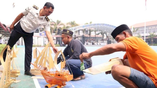 Pembinaan kemandirian yang diarahkan untuk mengembangkan potensi dan keterampilan warga binaan sebagai bekal menjalani kehidupan mandiri setelah bebas. Harian.News/HO-Humas Rutan Makassar.