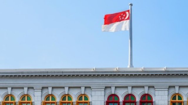 Ilustrasi. Indonesia memutuskan untuk memangkas kuota ekspor gas ke Singapura pada Sabtu (24/10). (iStockphoto/efired)