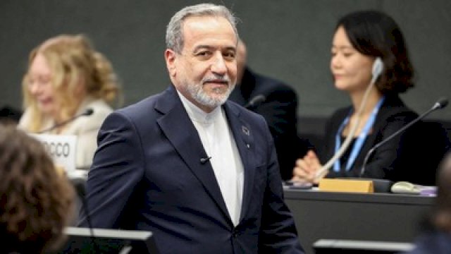 Menteri Luar Negeri Iran, Abbas Araghchi. (REUTERS/Pierre Albouy)
